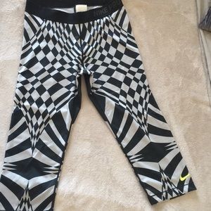 Nike Dri Fit Capris
